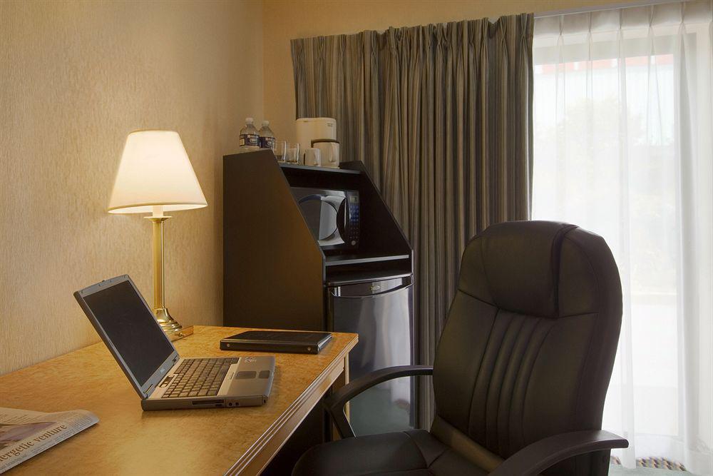 Comfort Inn Simcoe Phòng bức ảnh